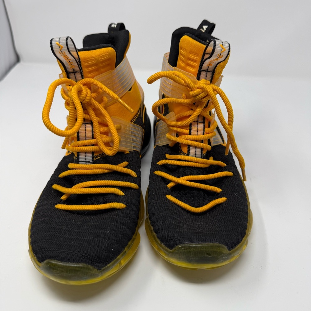 Vitike basketball shoes High-Top Sneakers - Black and Yellow Sz 39 (XCRPSQ)